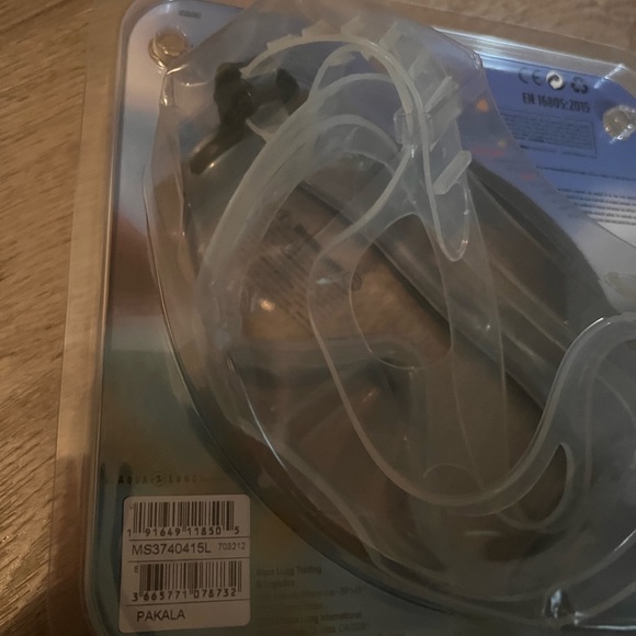 NIP US DIVERS ADULT EXPLORE SERIES PAKALA MASK- BLACK/ CLEAR - Picture 5 of 5